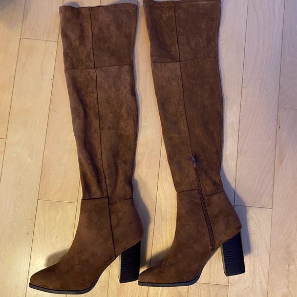 Over the knee tan boots - Picture 1 of 2